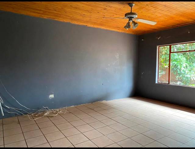 3 BEDROOM HOUSE FOR SALE IN IVY PARK